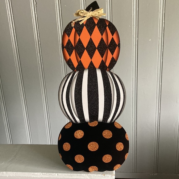 NWT 2- Beautiful Glittered Triple Stacked Wooden Pumpkin Decoration Signs - Picture 17 of 17